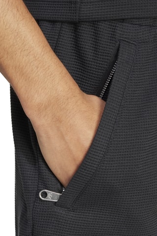 Short Essentials - Noir