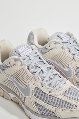 Chaussures de running Zoom Vomero 5 - Gris