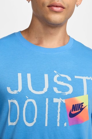 Camiseta Nike Sportswear - Celeste - Nike