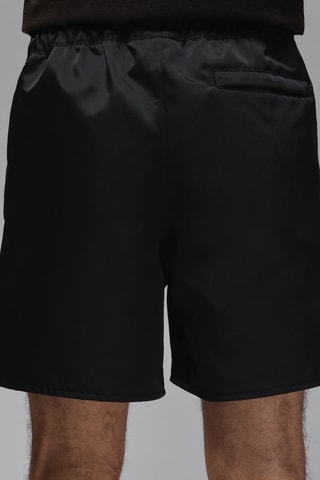 Short Essentials - Noir