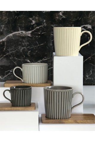 4 tazas de café de porcelana y 4 bandejas de acacia Take a break