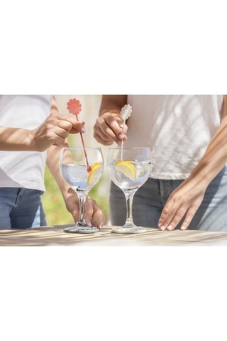 4 cuillères à cocktail