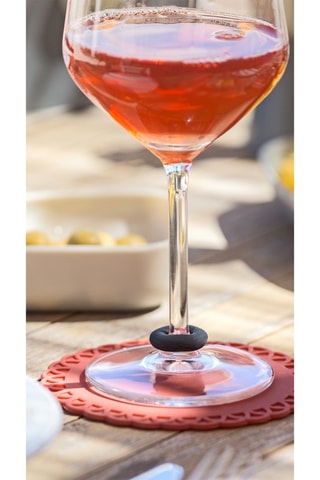 1 bouchon de bouteille à vin et 6 marque-verres en silicone