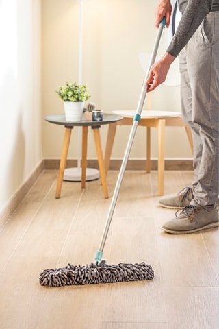 Balai - 37 x 6 x 139 cm