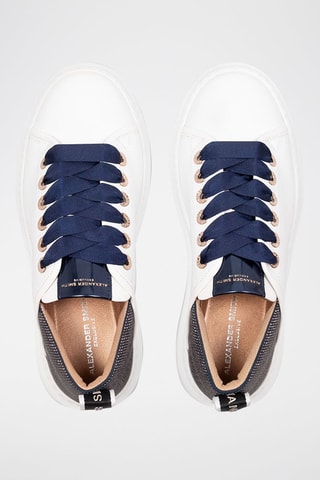 Baskets plateformes en cuir Wembley - Blanc, bleu et argenté