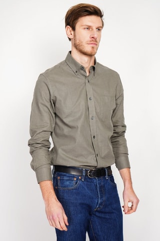 Camisa regular fit de lino - Caqui