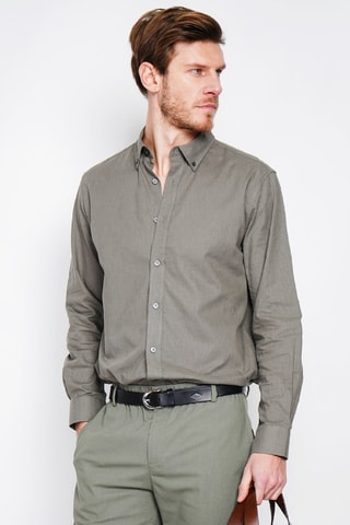 Camisa regular fit de lino - Caqui