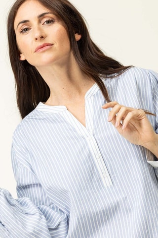 Blusa - Blanco y azul