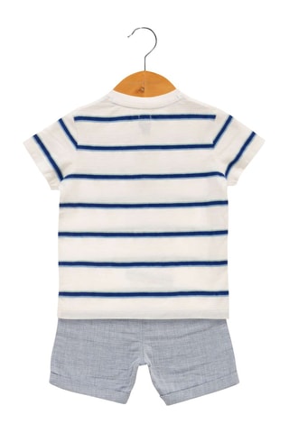 Camiseta y short - Blanco, azul y gris