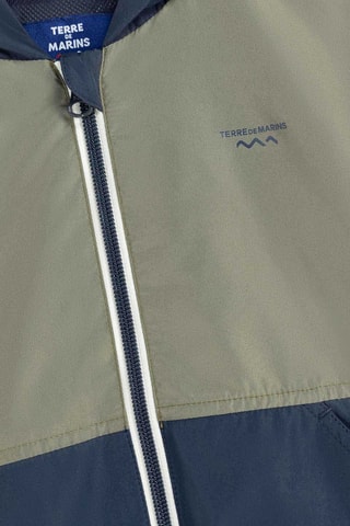 Cortavientos con capucha - Blanco y azul