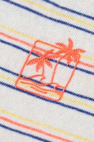 Camiseta y short - Blanco, azul y amarillo