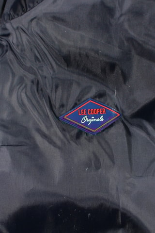 Coupe-vent à capuche. - Bleu marine