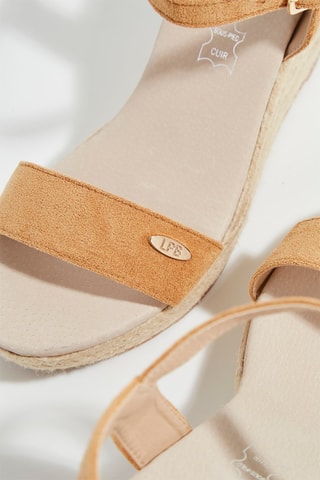 Sandalias de cuña Ignaza - Camel