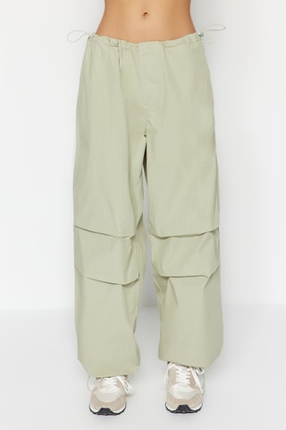 Calças wide legs verde-claro