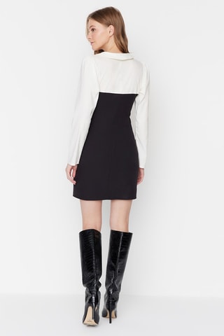 Vestido direito Preto