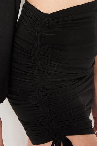 Vestido assimétrico Preto