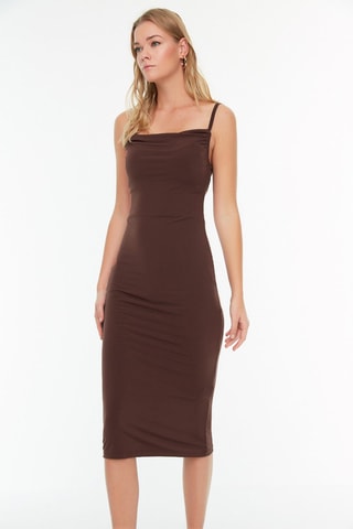 Vestido justo Castanho