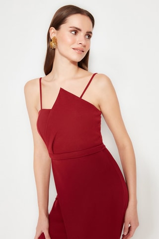 Vestido direito Bordô