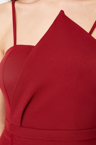 Vestido direito Bordô