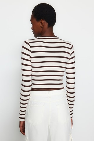 T-shirt curto Castanho