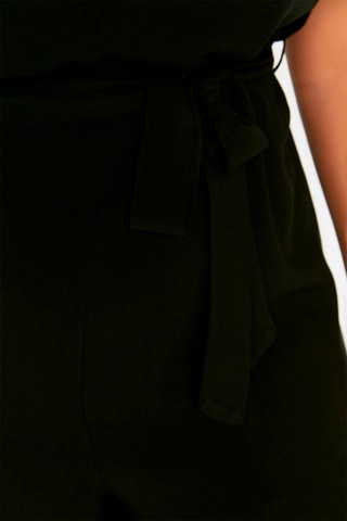 Macacão curto - Preto