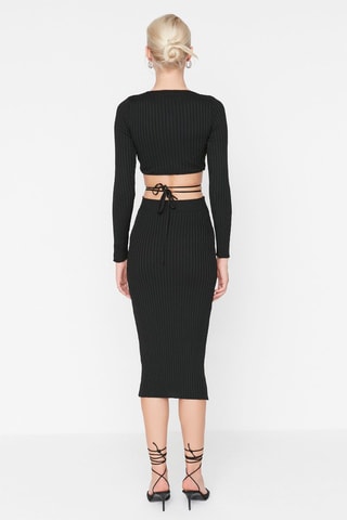 Camisola e saia - Preto