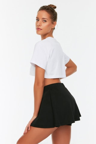 Saia estilo patinadora cintura subida Preto