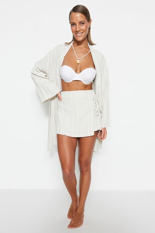 Saia-calção de cintura subida - Cru