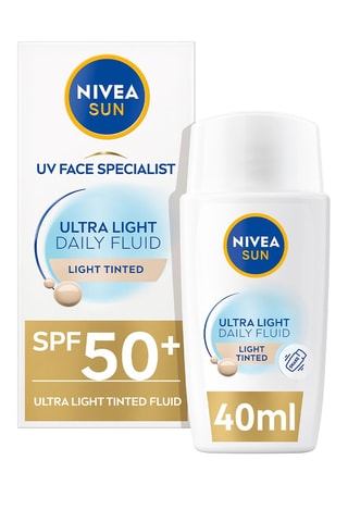 Soin visage fluide UV quotidien ultra-léger teinte claire Nivea Sun SPF 50+ - 40 ml