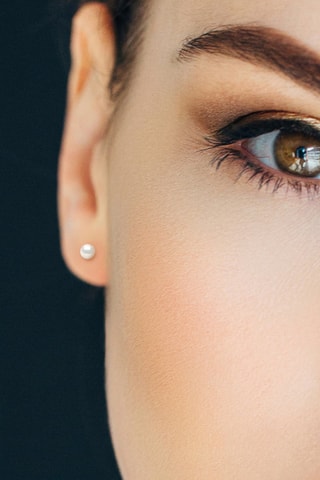 Dormilonas - Plata chapada en oro amarillo y perla de agua dulce