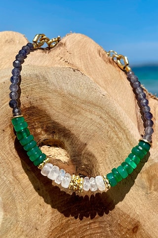Pulsera bañada en oro fino amarillo - Iolitas, ónice y piedras de luna