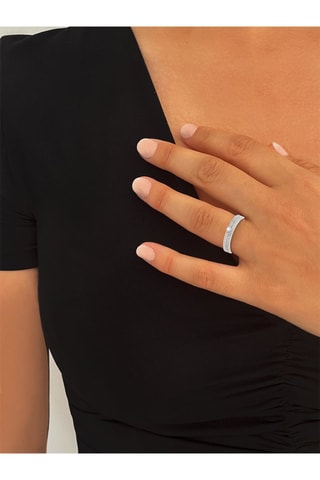 Anillo - - 
Plata esterlina