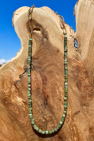 Collar bañado en oro fino amarillo - Esmeraldas