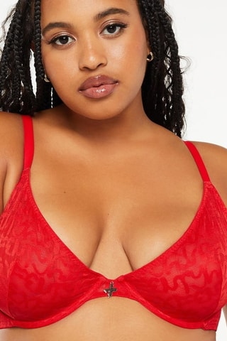 Beha Tagged By Savage - Rood