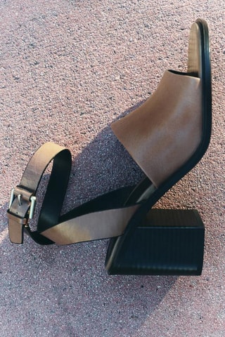 Sandales à talons en cuir - Taupe