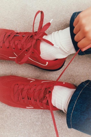 Baskets en nubuck - Rouge