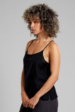 Top relaxed sem mangas - Preto