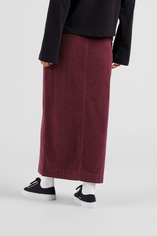 Saia comprida direita - Bordô