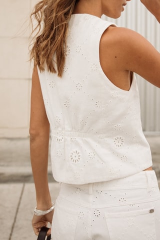 Gilet sans manches en broderie anglaise - Blanc