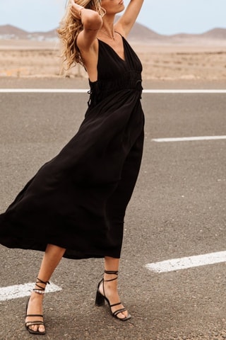 Robe Rizlene Plain - Noir