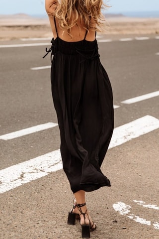 Robe Rizlene Plain - Noir