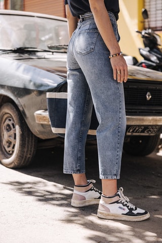 Jean mom 7/8 taille haute Natasha - Blanc, noir et bleu