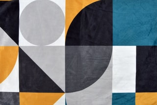 Funda de cojín de terciopelo -  
Antracita y amarillo - 100 x 70 cm