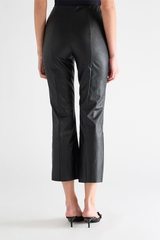 Calças flare - Preto