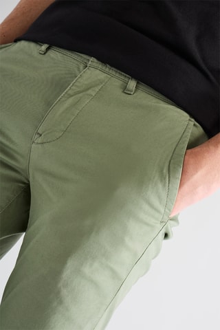 Calças chino em algodão biológico - Verde-claro