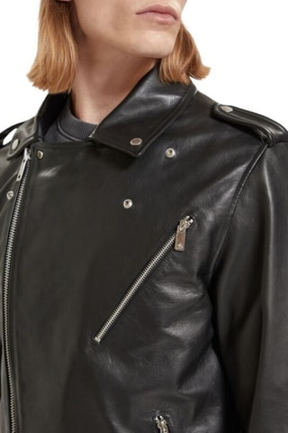 Casaco em couro - Preto