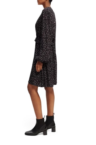 Vestido estilo patinadora Preto e fúcsia