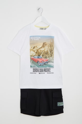 T-shirt e calções - Branco e preto