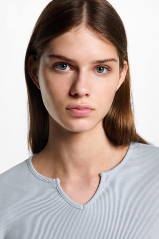 T-shirt col en V - Bleu ciel