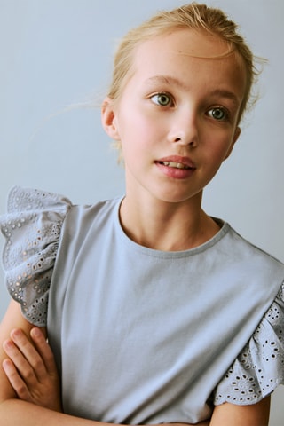 T-shirt à volants brodé - Bleu clair